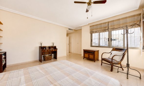 Reventa - Villa / Casa - Benejuzar