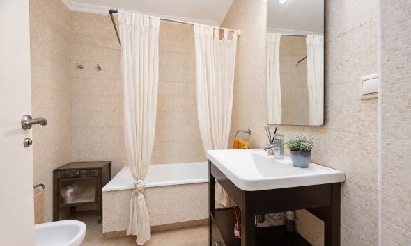 Reventa - Villa / Casa - Benejuzar