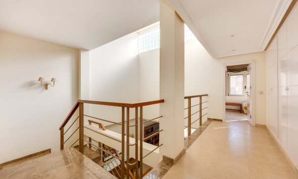 Reventa - Villa / Casa - Benejuzar