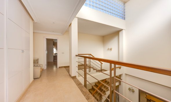 Reventa - Villa / Casa - Benejuzar