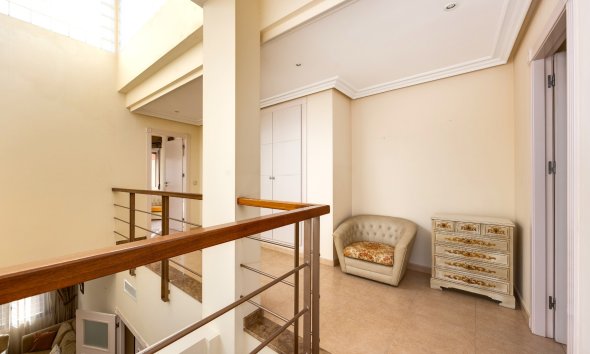 Reventa - Villa / Casa - Benejuzar