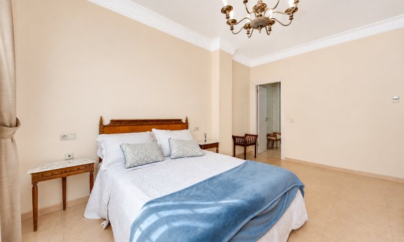 Reventa - Villa / Casa - Benejuzar