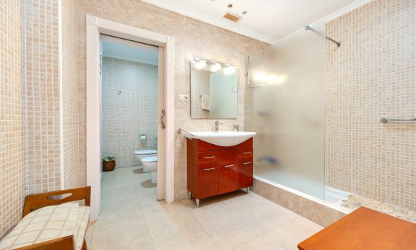 Reventa - Villa / Casa - Benejuzar