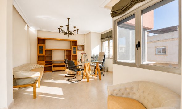 Reventa - Villa / Casa - Benejuzar