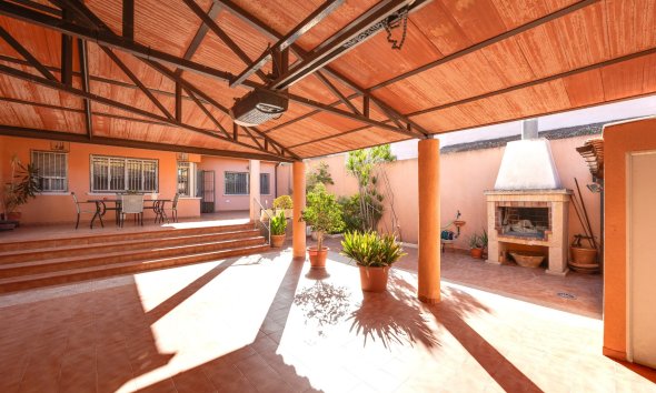 Reventa - Villa / Casa - Benejuzar