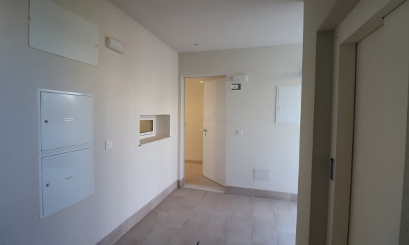 Resale - Apartament / Duplex - Guardamar del Segura - El Raso