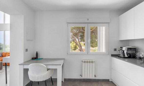 Resale - Villa / House - Torrevieja - Los Balcones