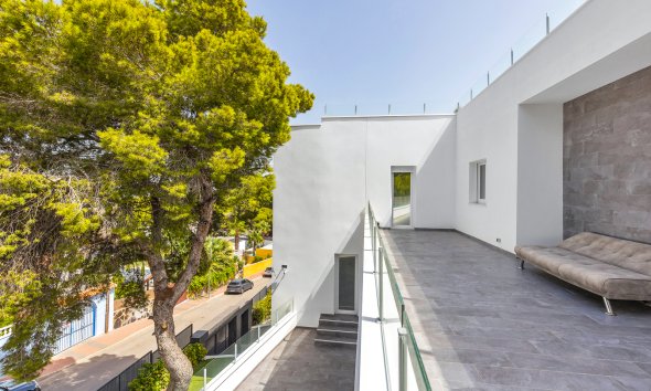 Resale - Villa / House - Torrevieja - Los Balcones