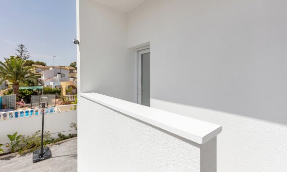 Resale - Villa / House - Torrevieja - Los Balcones