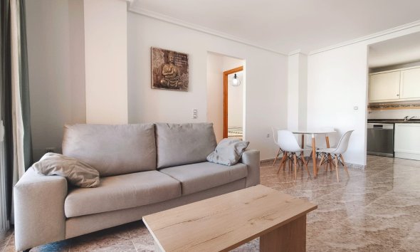Reventa - Apartamento / Dúplex - Orihuela Costa - Villamartín