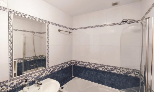 Reventa - Apartamento / Dúplex - Orihuela Costa - Villamartín
