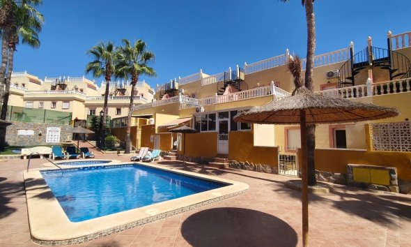 Reventa - Apartamento / Dúplex - Orihuela Costa - Villamartín