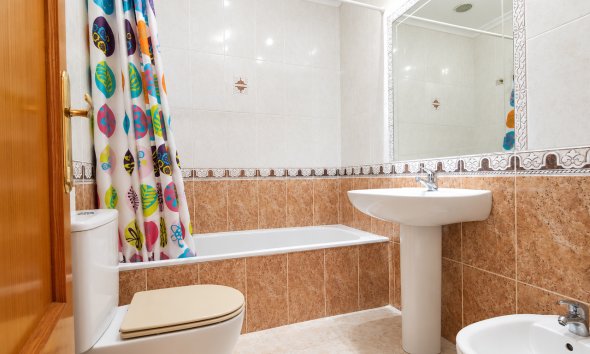 Resale - Townhouse / Terraced House - Orihuela Costa - Playa Flamenca