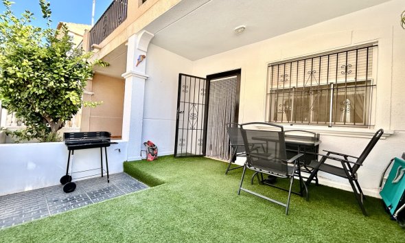 Resale - Townhouse / Terraced House - Orihuela Costa - La Zenia