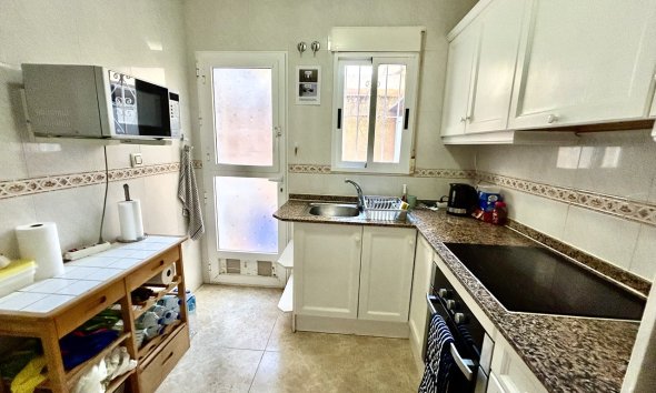 Resale - Townhouse / Terraced House - Orihuela Costa - La Zenia