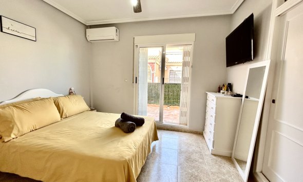 Resale - Townhouse / Terraced House - Orihuela Costa - La Zenia