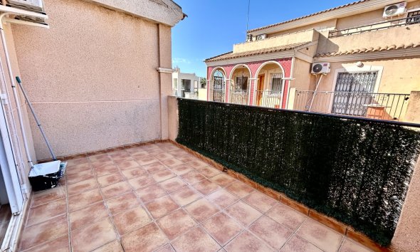Resale - Townhouse / Terraced House - Orihuela Costa - La Zenia
