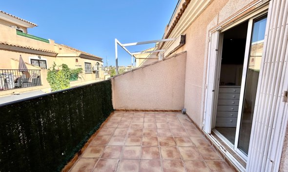 Resale - Townhouse / Terraced House - Orihuela Costa - La Zenia