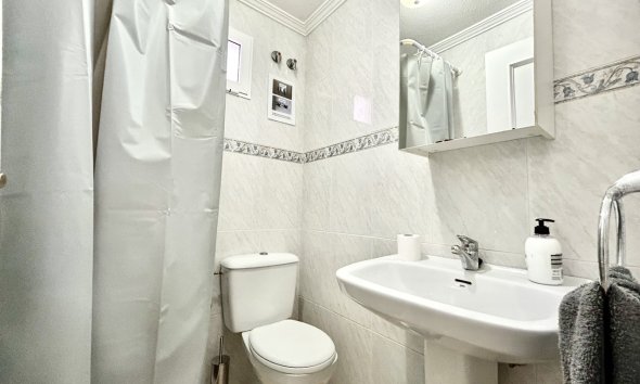Resale - Townhouse / Terraced House - Orihuela Costa - La Zenia