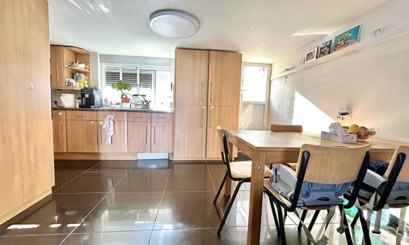 Resale - Townhouse / Terraced House - Torrevieja - Los Balcones