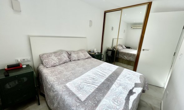 Resale - Townhouse / Terraced House - Torrevieja - Los Balcones