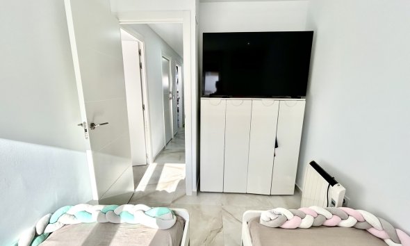 Resale - Townhouse / Terraced House - Torrevieja - Los Balcones