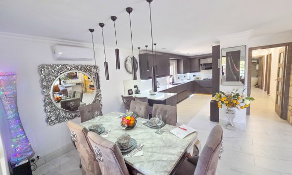 Reventa - Villa / Casa - Crevillente