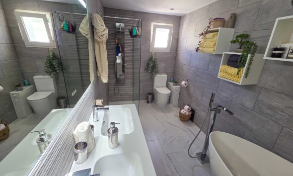 Reventa - Villa / Casa - Crevillente