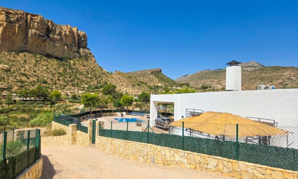 Reventa - Villa / Casa - Crevillente