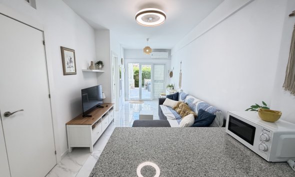 Reventa - Apartamento / Dúplex - Orihuela Costa - La Zenia