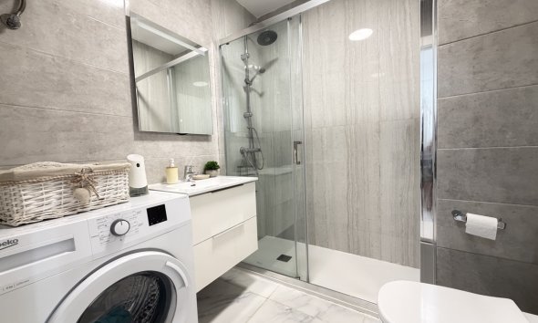 Reventa - Apartamento / Dúplex - Orihuela Costa - La Zenia