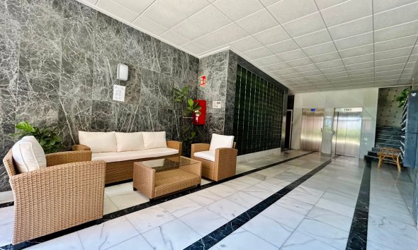 Rynek Wtórny - Apartament / Duplex - Torrevieja - Playa de los Locos