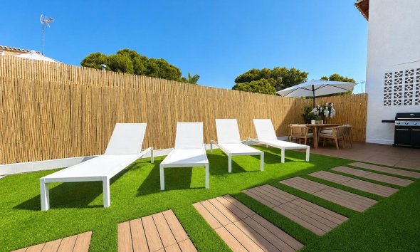 Resale - Townhouse / Terraced House - Orihuela Costa - Punta Prima