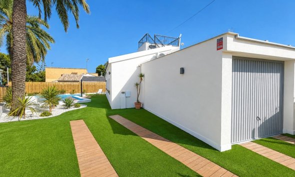 Resale - Townhouse / Terraced House - Orihuela Costa - Punta Prima