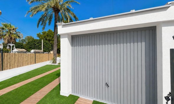 Resale - Townhouse / Terraced House - Orihuela Costa - Punta Prima