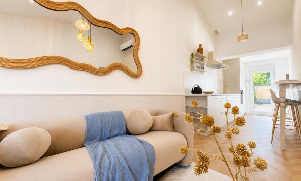 Resale - Townhouse / Terraced House - Orihuela Costa - Punta Prima
