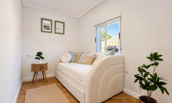 Resale - Townhouse / Terraced House - Orihuela Costa - Punta Prima