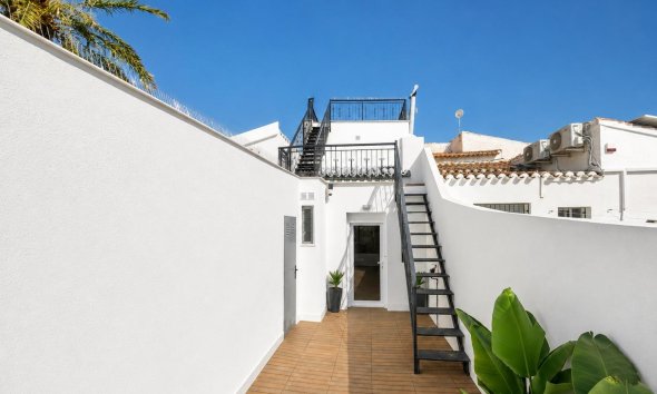 Resale - Townhouse / Terraced House - Orihuela Costa - Punta Prima