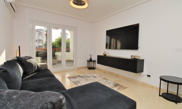 Resale - Apartament / Duplex - Orihuela Costa - Villamartín