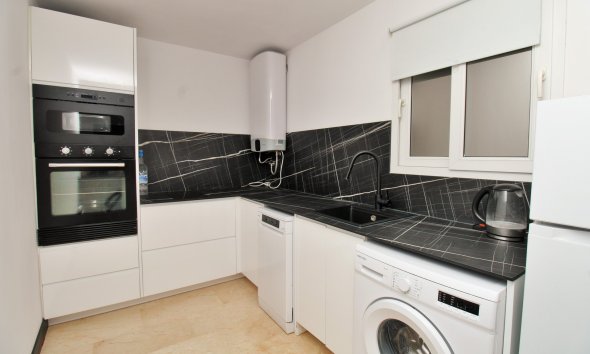 Resale - Apartament / Duplex - Orihuela Costa - Villamartín
