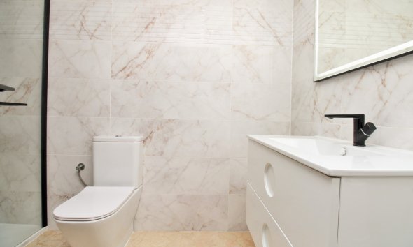 Resale - Apartament / Duplex - Orihuela Costa - Villamartín