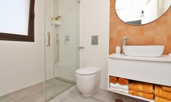 Resale - Villa / House - Orihuela Costa - PAU 8
