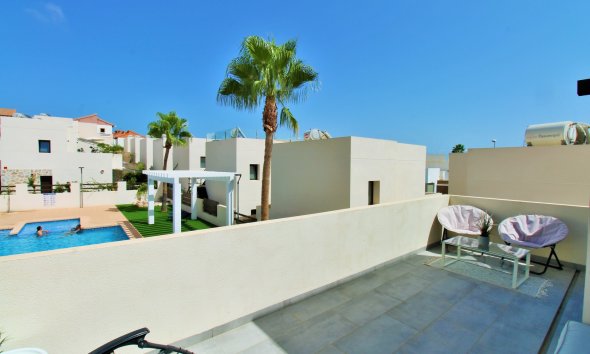 Resale - Villa / House - Orihuela Costa - PAU 8