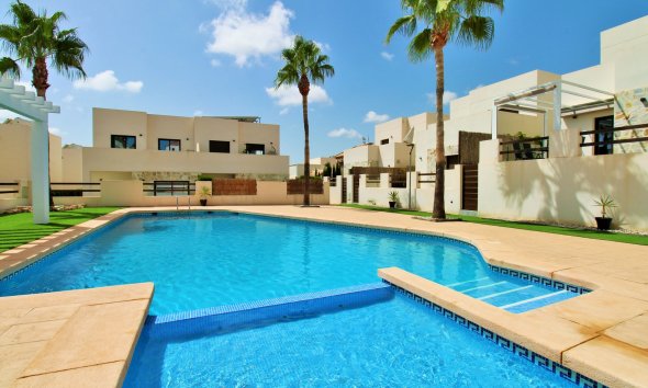 Resale - Villa / House - Orihuela Costa - PAU 8