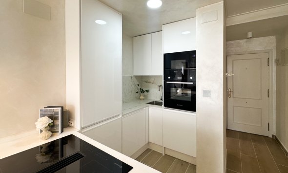 Rynek Wtórny - Apartament / Duplex - Torrevieja - Centro