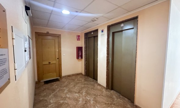 Rynek Wtórny - Apartament / Duplex - Torrevieja - Centro