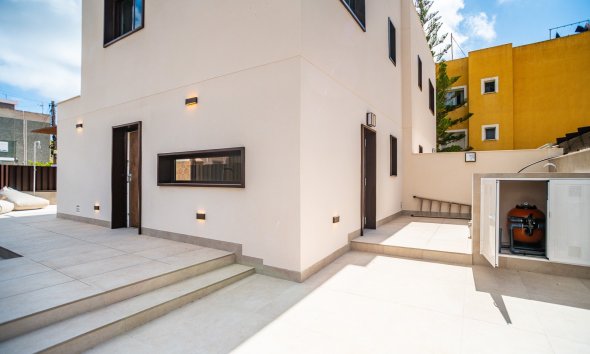 Resale - Villa / House - San Javier - Santiago de la Ribera