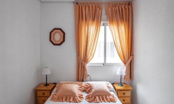 Rynek Wtórny - Apartament / Duplex - Torrevieja - Estacion de autobuses