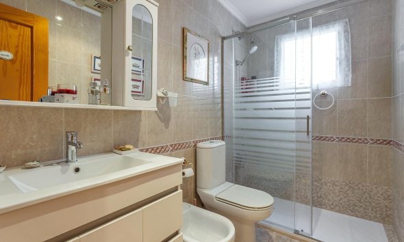 Rynek Wtórny - Apartament / Duplex - Torrevieja - Estacion de autobuses