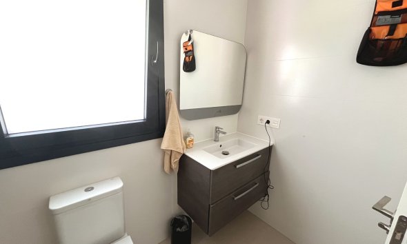 Resale - Villa / House - Ciudad Quesada - Pueblo Bravo